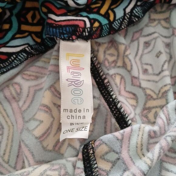 Lularoe blue celtic knot buttery soft leggings Sz One Size - Picture 6 of 6